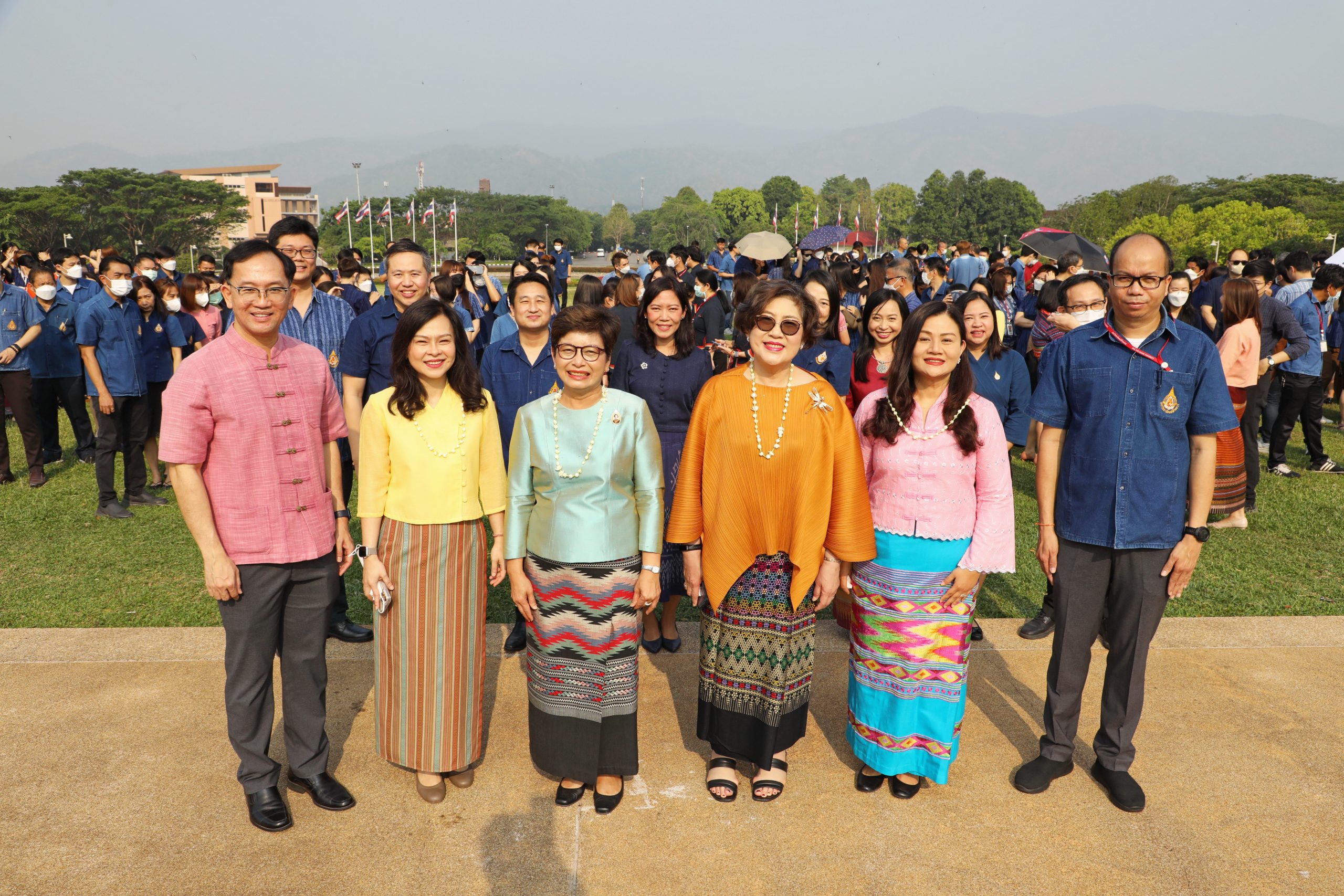พิธีถวายสักการะพระราชานุสาวรีย์สมเด็จพระศรีนครินทราบรมราชชนนี และพิธีสรงน้ำพระเนื่องในเทศกาลปี๋ใหม่เมือง ประจำปี 2566
